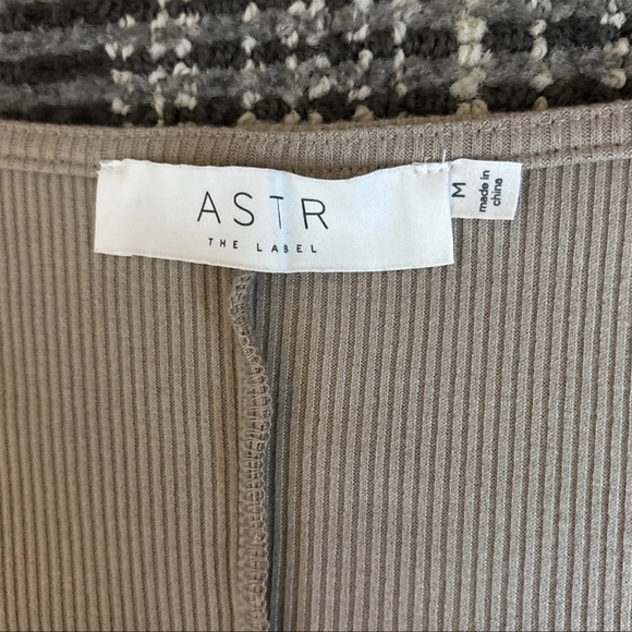 ASTR The Label Bustier‎ Tan Neutral Bodycon Mini Ribbed Dress Sz M Long Sleeve - Picture 13 of 14